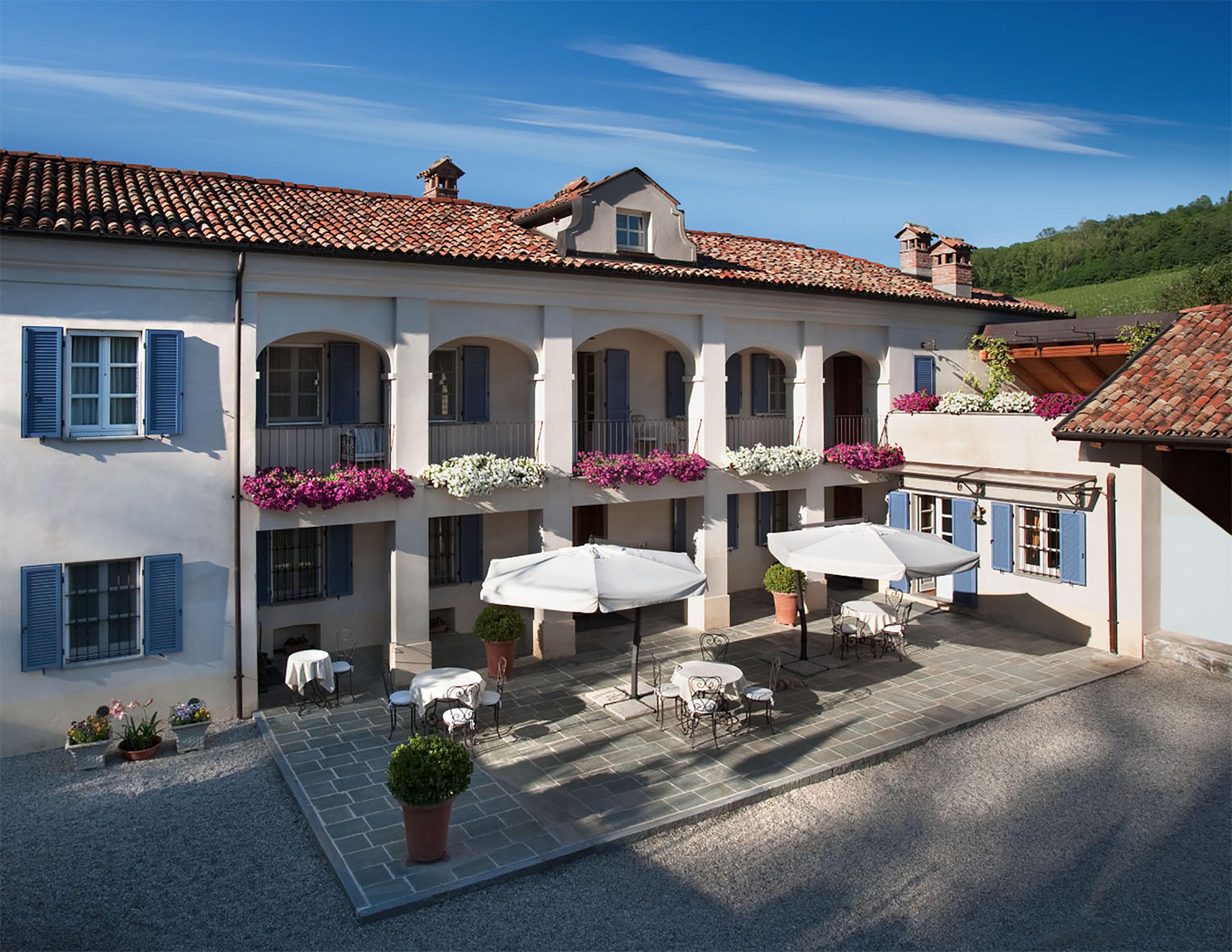 Marcarini Agriturismo Neviglie Kültér fotó